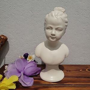 Vintage NAPCO Napcoware Japan Young Girl Bust Statue Figurine French Country Bow